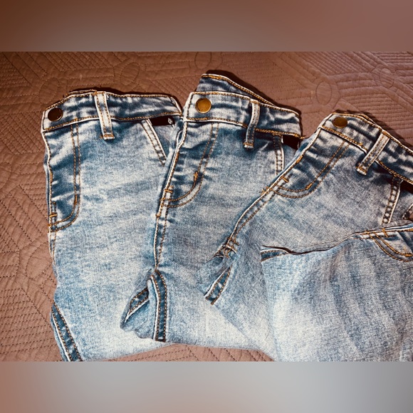 Volcom baby jeans bundle of 4. Never used.no tags.size 24 months old baby. - Picture 11 of 11